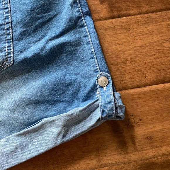 Lane Bryant denim shorts - Picture 3 of 4